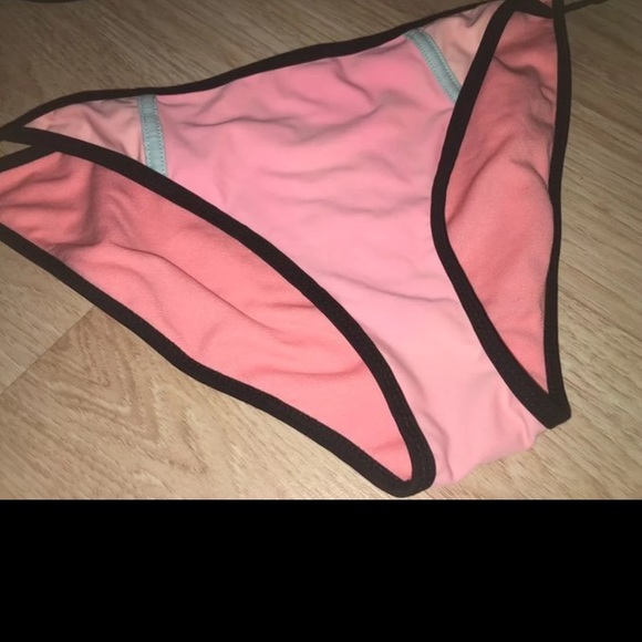 Pink and mint bikini - Picture 4 of 4